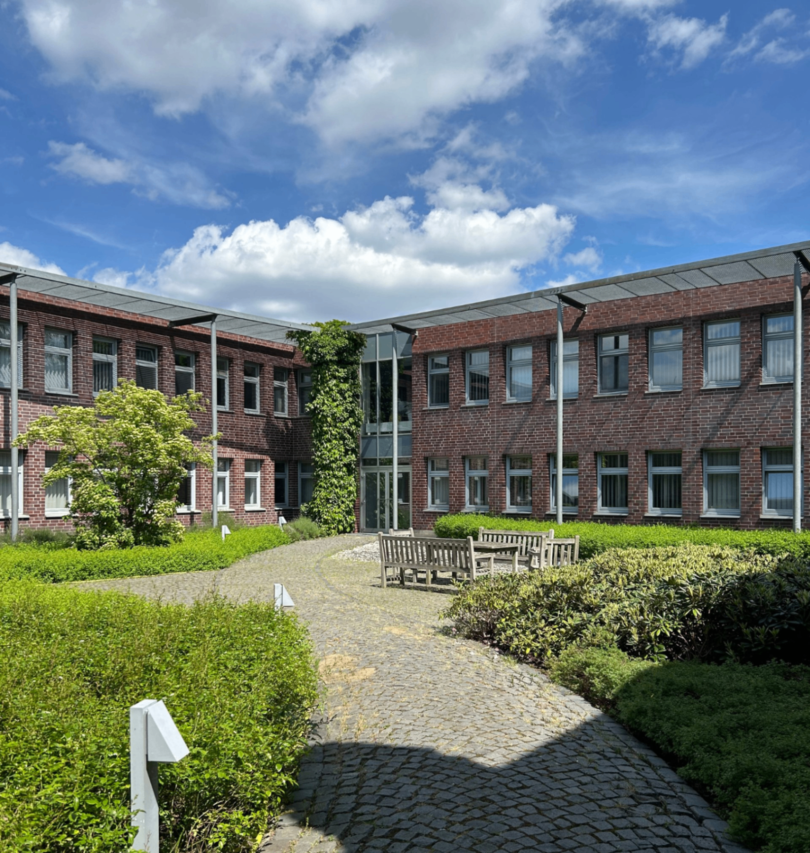 Fokus MSP Firmengebäude am Messegelände Hannover - Standort IT-Distributor mit guter ÖPNV-Anbindung